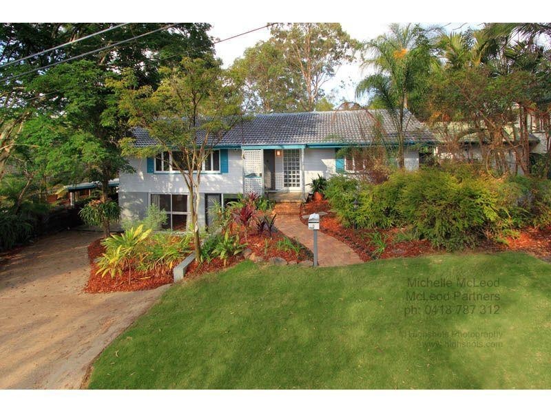 4 Kyoga Street, Kenmore QLD 4069