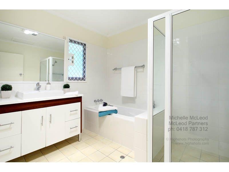 4 Kyoga Street, Kenmore QLD 4069