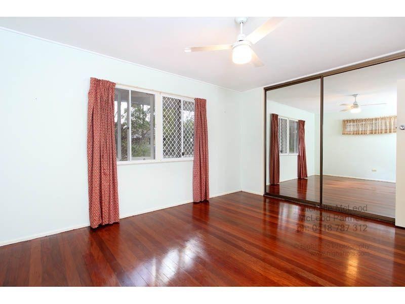 4 Kyoga Street, Kenmore QLD 4069