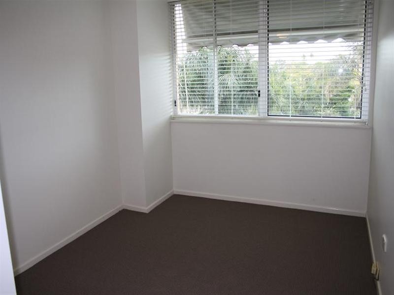 18/82 Sandford Street, St Lucia QLD 4067