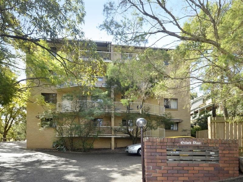 71 Oxford Terrace, Taringa QLD 4068