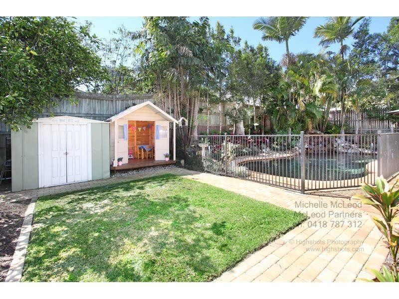 47 Tangmere Street, Chapel Hill QLD 4069