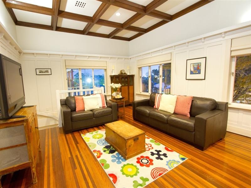 143 Waverley Road, Taringa QLD 4068