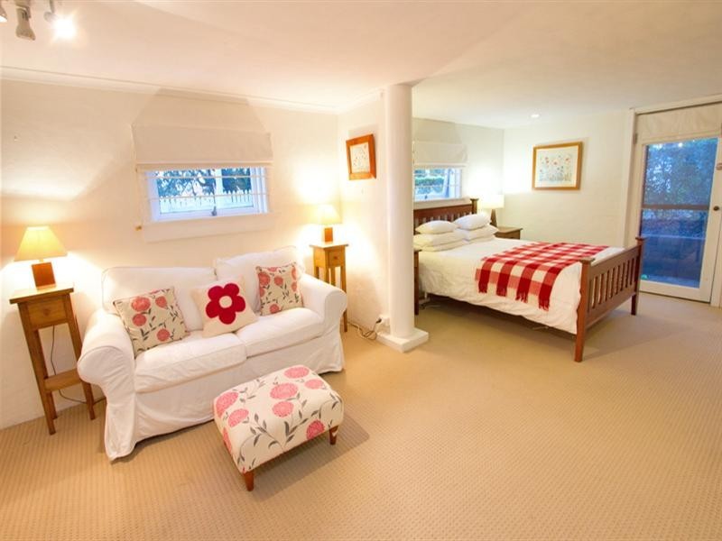 143 Waverley Road, Taringa QLD 4068