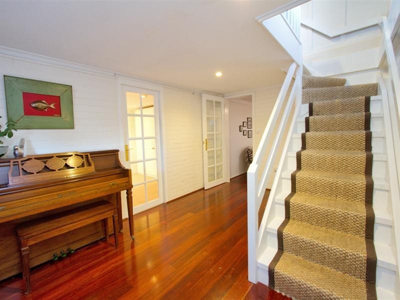 143 Waverley Road, Taringa QLD 4068