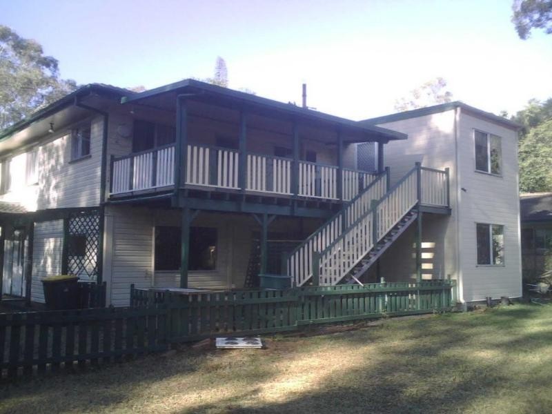 76 Brookfield Road, Kenmore QLD 4069