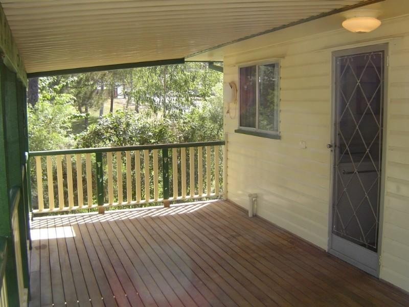 76 Brookfield Road, Kenmore QLD 4069