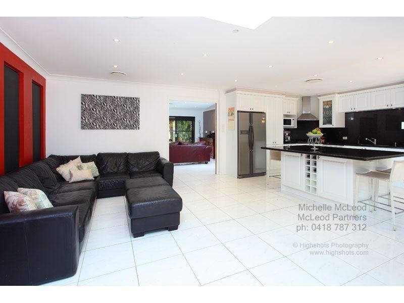 20 Dulhunty Street, Chapel Hill QLD 4069