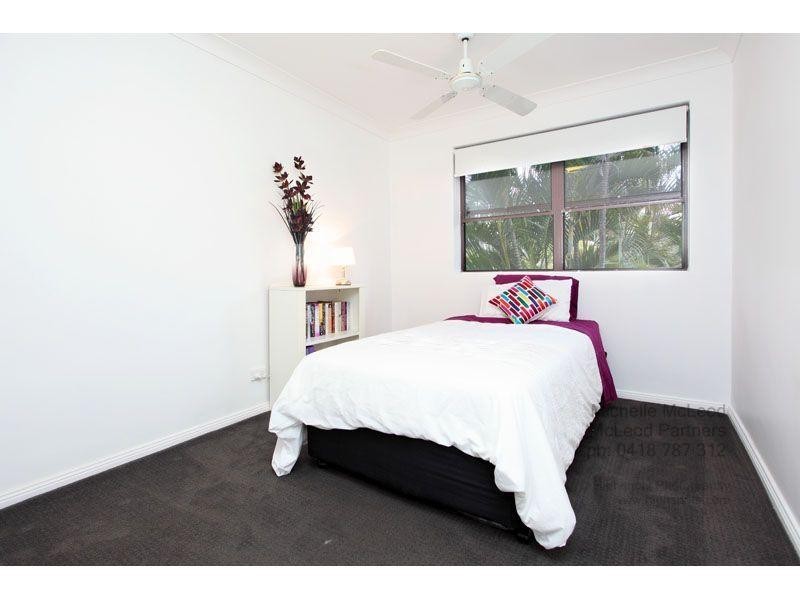 20 Dulhunty Street, Chapel Hill QLD 4069