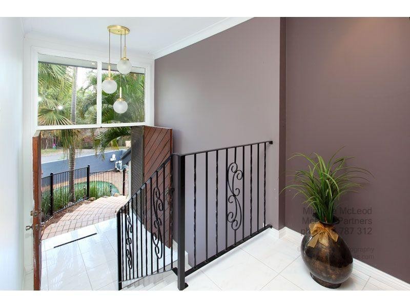 20 Dulhunty Street, Chapel Hill QLD 4069