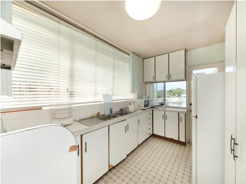 2/40 Glen Road, Toowong QLD 4066