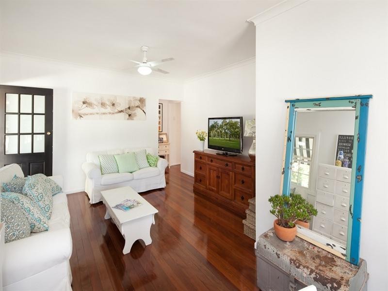 60 Hall Avenue, Corinda QLD 4075