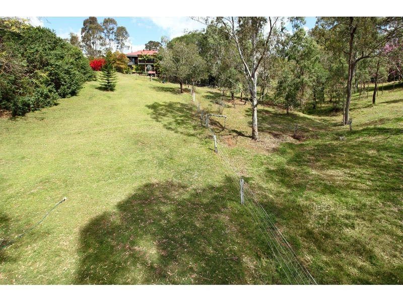 85 Pullenvale Road, Pullenvale QLD 4069