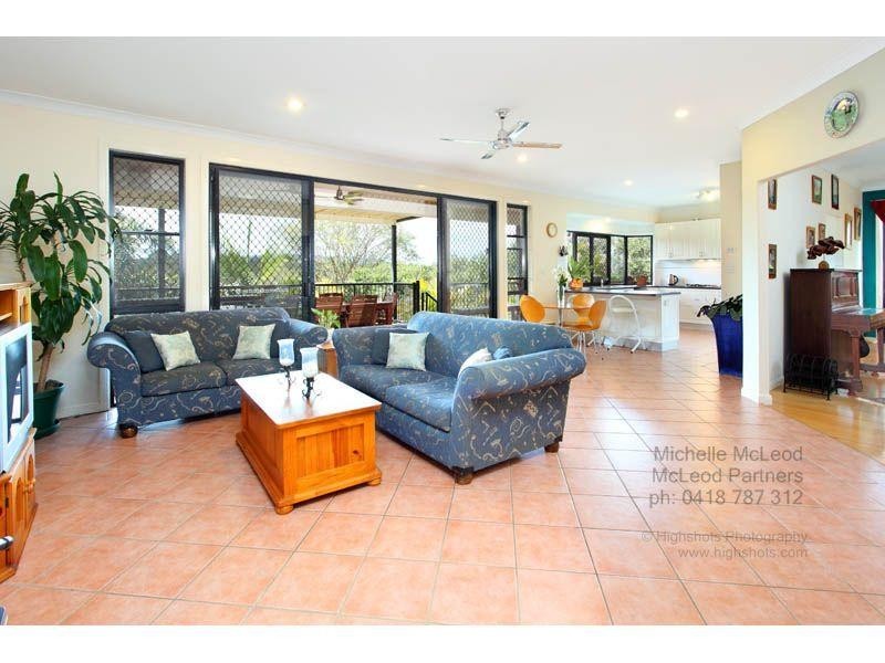 85 Pullenvale Road, Pullenvale QLD 4069