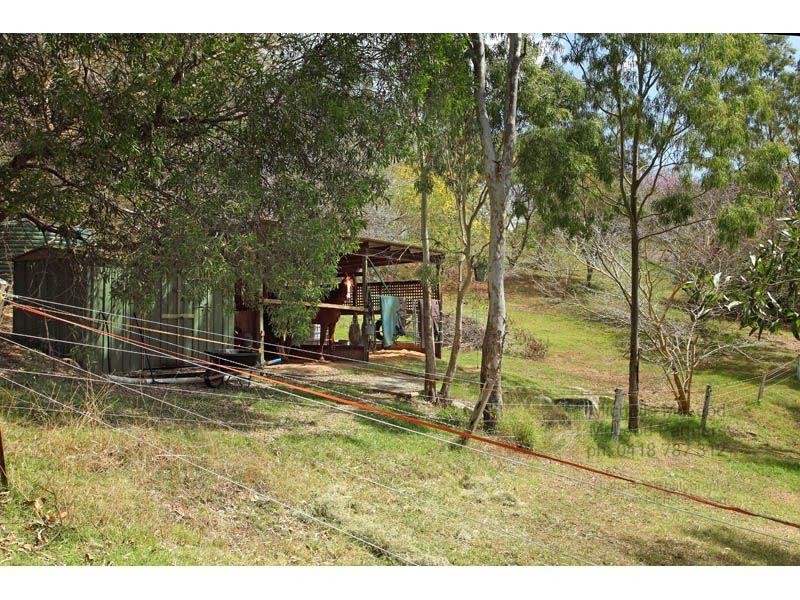 85 Pullenvale Road, Pullenvale QLD 4069