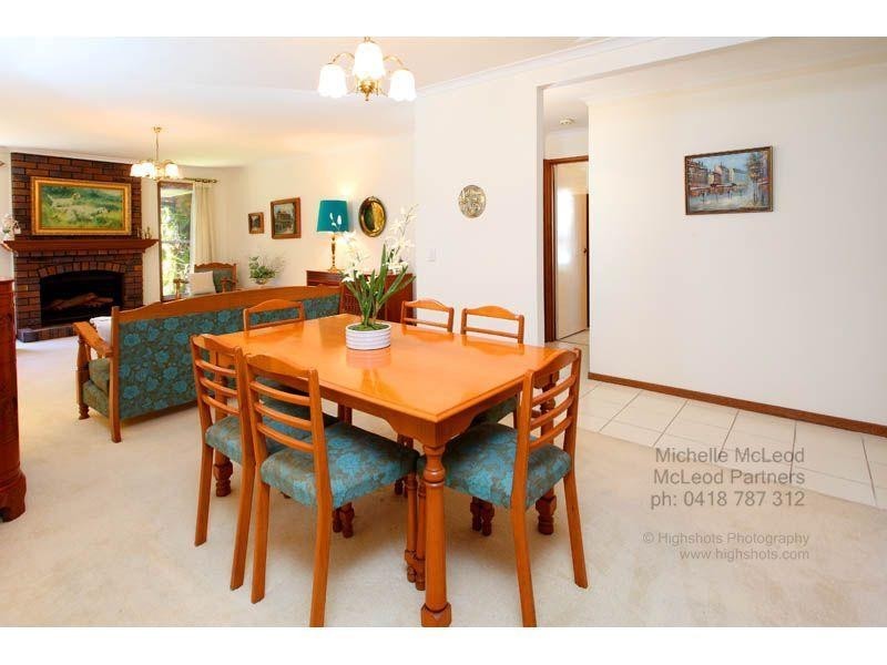 29 Nankoor Street, Chapel Hill QLD 4069