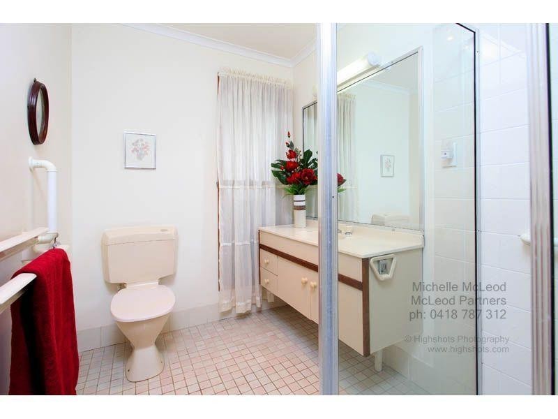 29 Nankoor Street, Chapel Hill QLD 4069