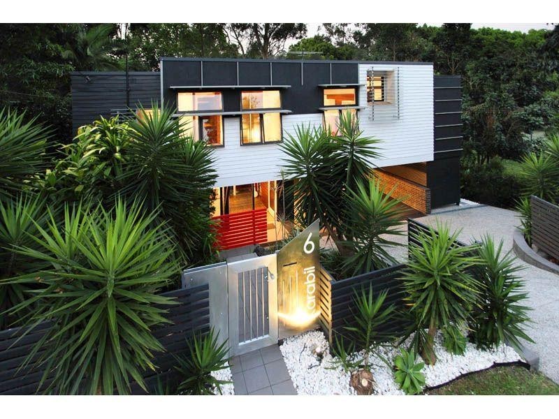 6 Karabil Street, Chapel Hill QLD 4069