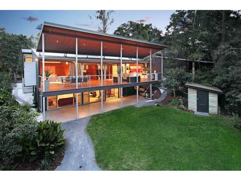 6 Karabil Street, Chapel Hill QLD 4069