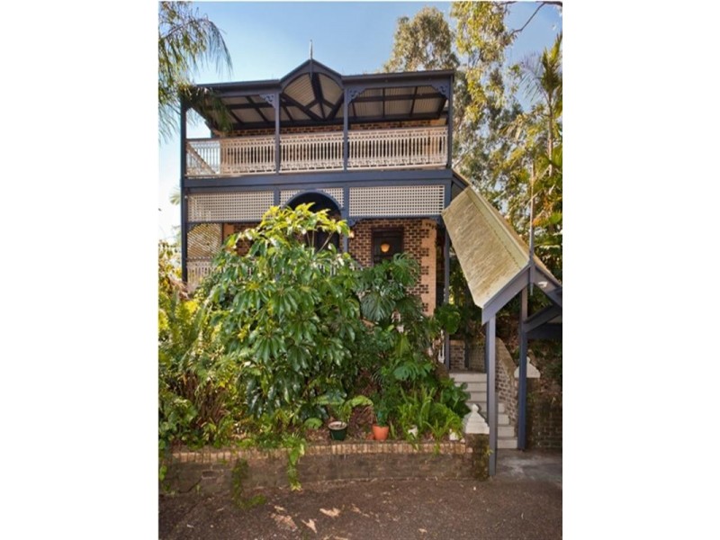 63 Marmindie Street, Chapel Hill QLD 4069