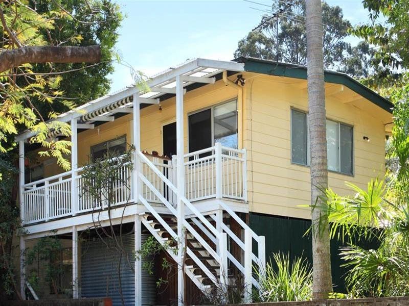 23 Noreen Street, Chapel Hill QLD 4069