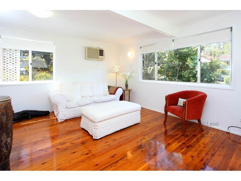 23 Noreen Street, Chapel Hill QLD 4069