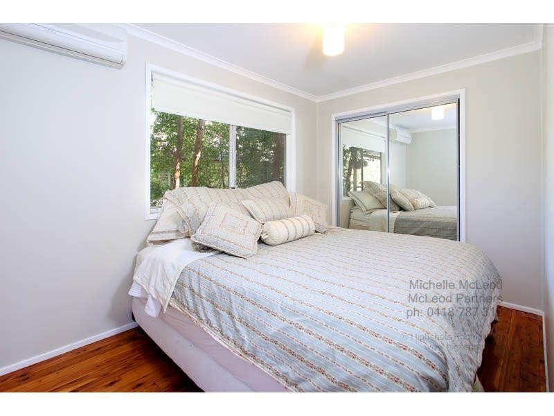 23 Noreen Street, Chapel Hill QLD 4069