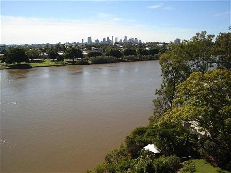 25/82 Sandford Street, St Lucia QLD 4067