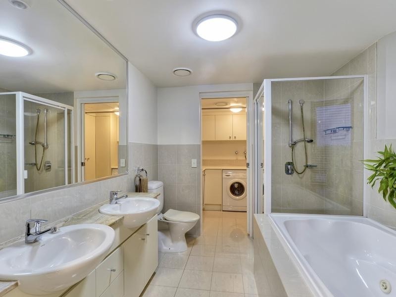 208/1 Gray Street, New Farm QLD 4005