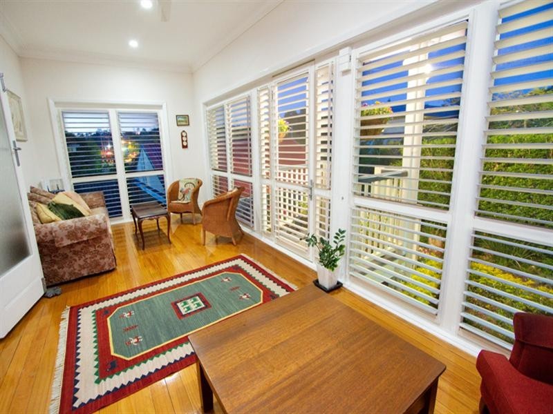 26 Park Avenue, Auchenflower QLD 4066