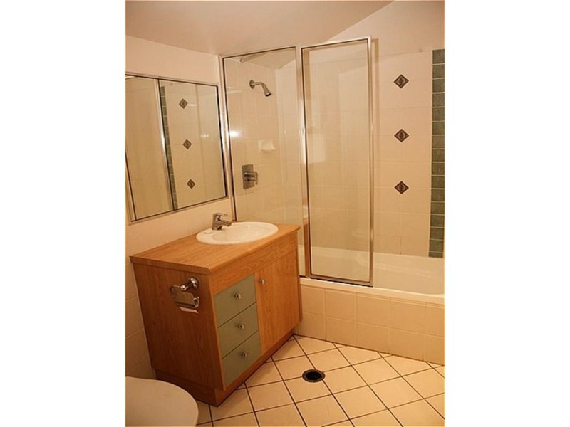 35 Cunningham Street, Taringa QLD 4068