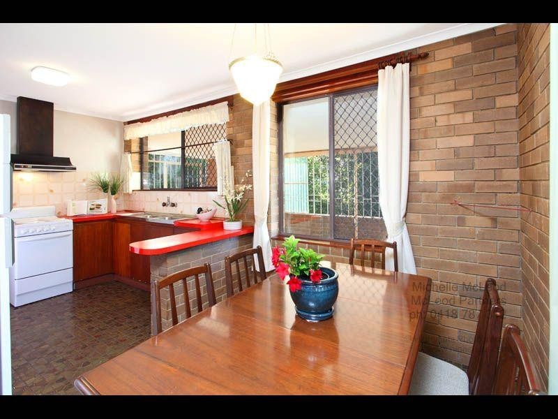 20 Chantilly Street, Chapel Hill QLD 4069