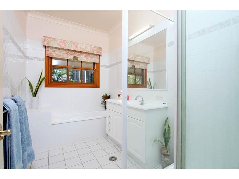 5 Vakuta Street, Fig Tree Pocket QLD 4069