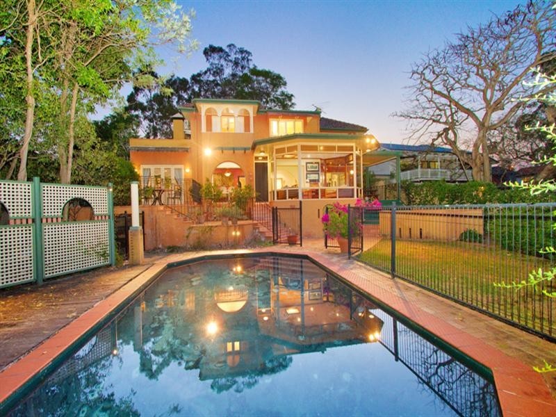 340 Swann Road, St Lucia QLD 4067