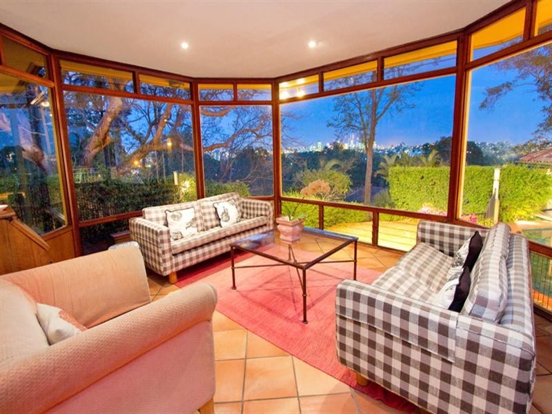 340 Swann Road, St Lucia QLD 4067