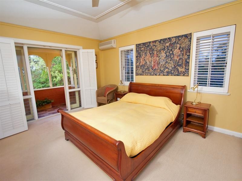 340 Swann Road, St Lucia QLD 4067