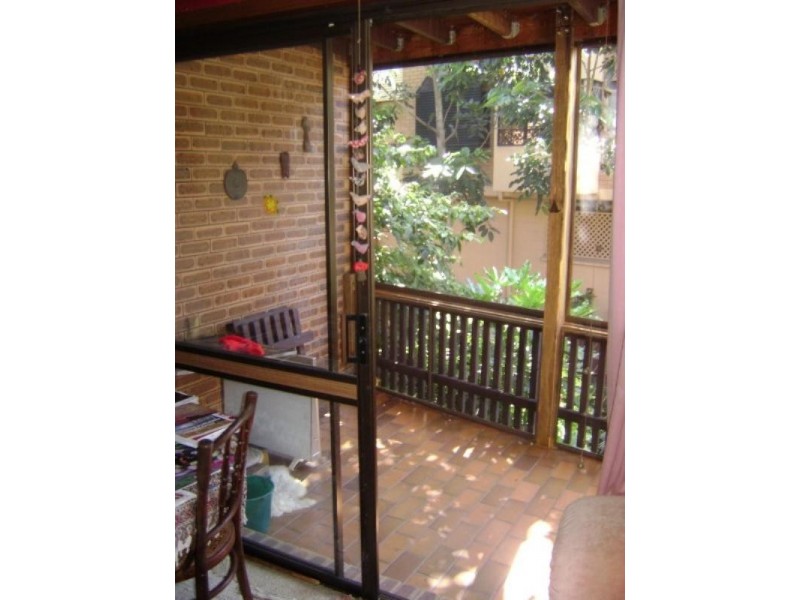 3/123 Macquarie Street, St Lucia QLD 4067