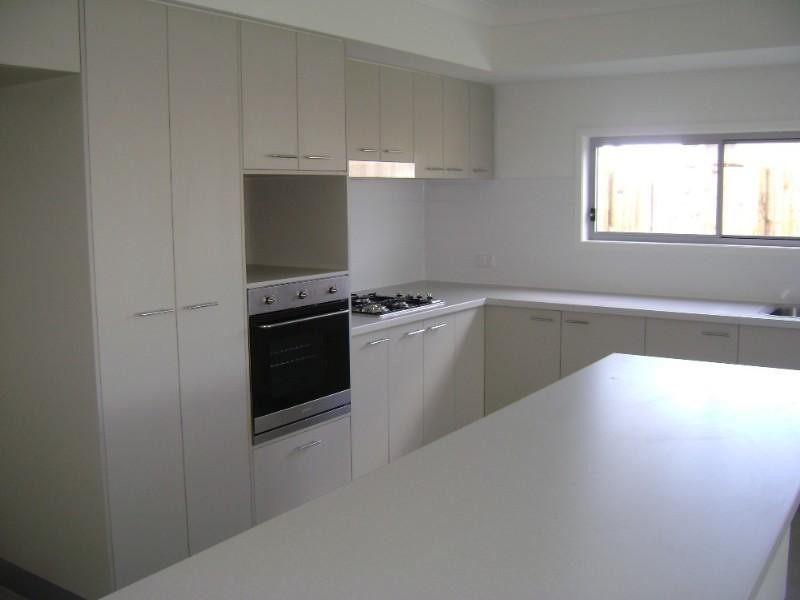 8 Silky Oak Avenue, Moggill QLD 4070