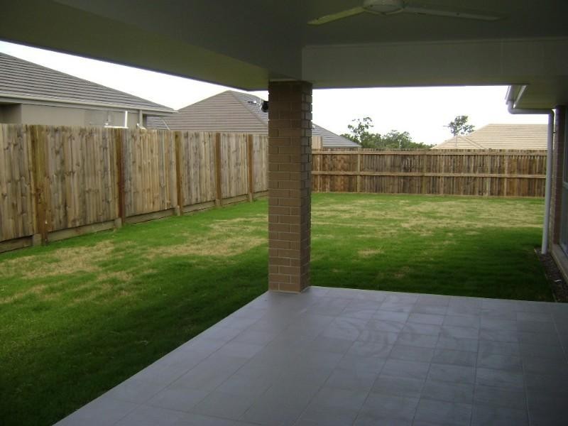 8 Silky Oak Avenue, Moggill QLD 4070