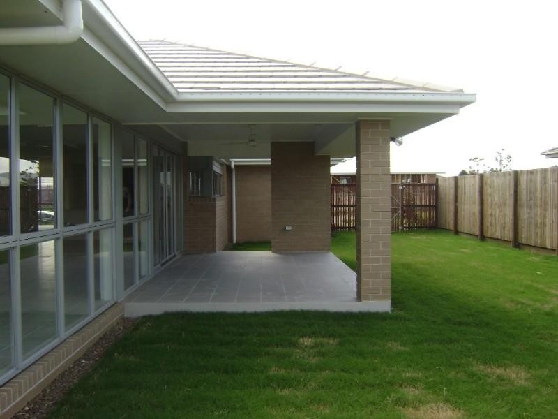 8 Silky Oak Avenue, Moggill QLD 4070