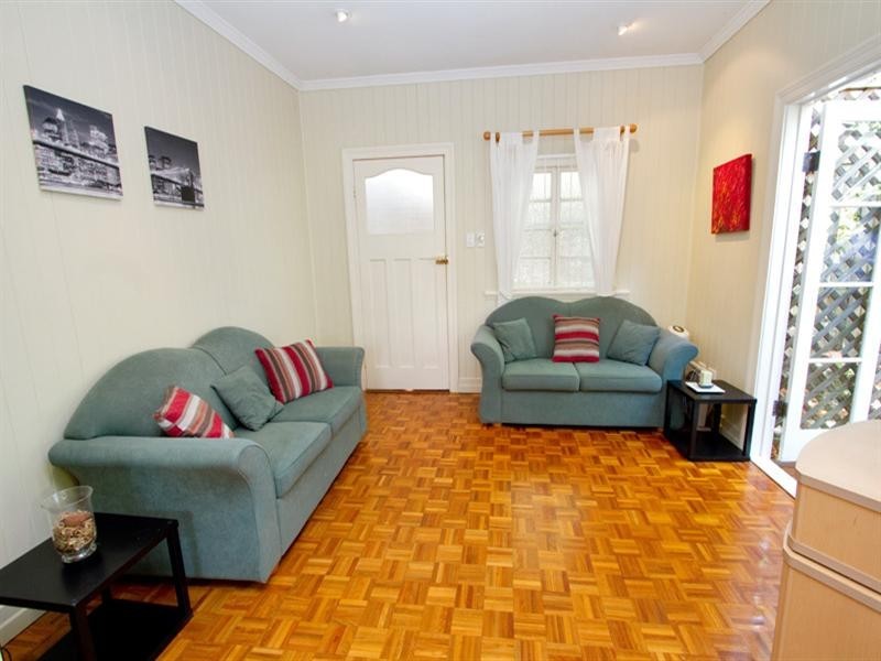 10 Ivy Street, Toowong QLD 4066