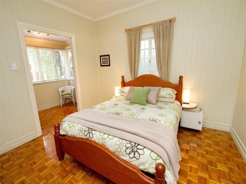 10 Ivy Street, Toowong QLD 4066