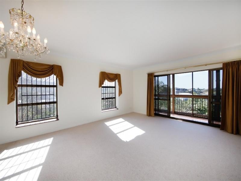 21B/32 Swann Road, Taringa QLD 4068