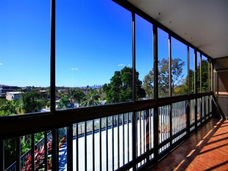 21B/32 Swann Road, Taringa QLD 4068