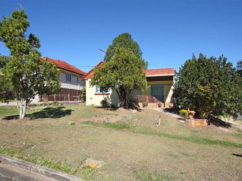 22 Largs Road, Darra QLD 4076