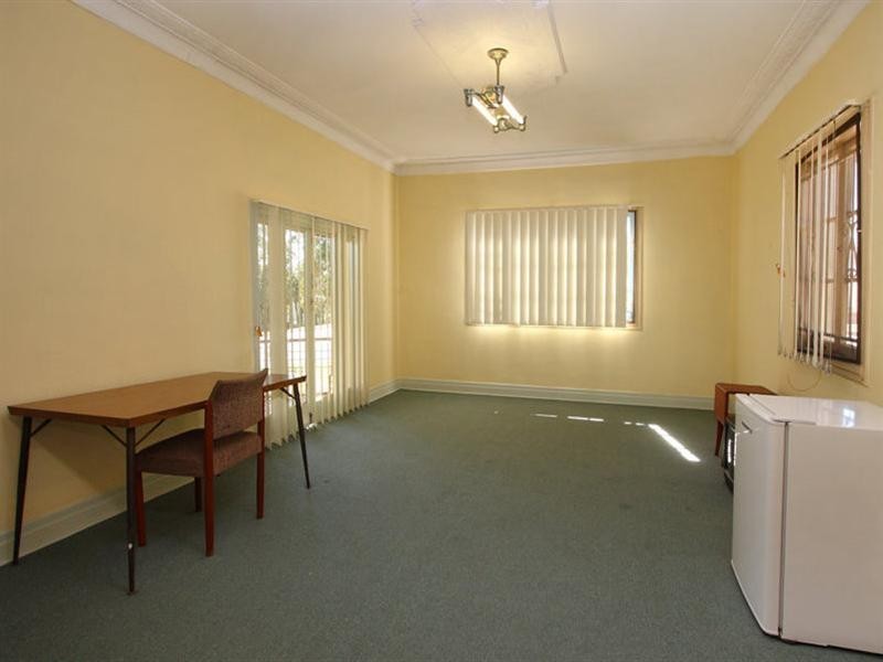 22 Largs Road, Darra QLD 4076