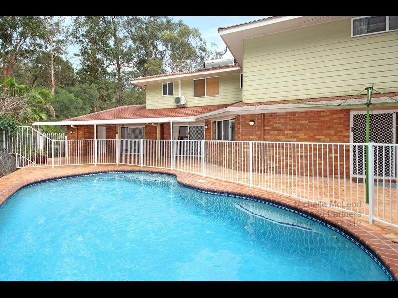 24 Ringway Place, Chapel Hill QLD 4069