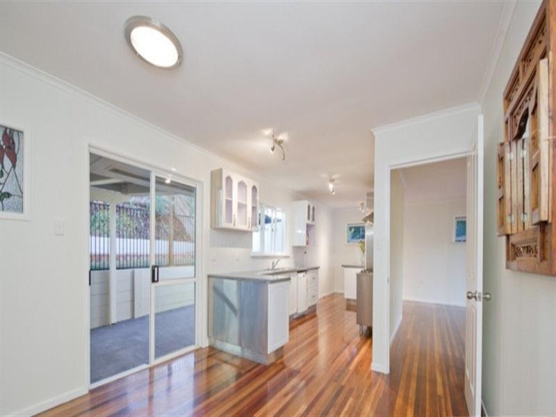 12 Eastment Street, Bardon QLD 4065