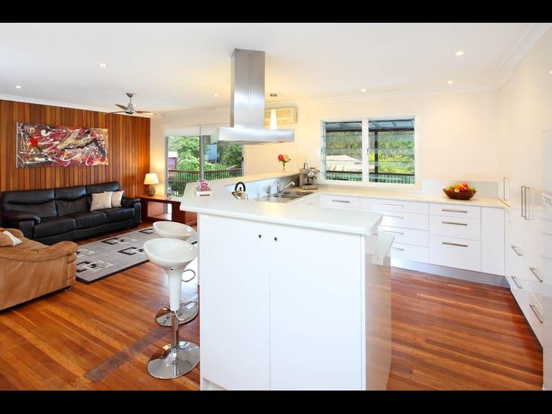 5 Job Street, Chapel Hill QLD 4069