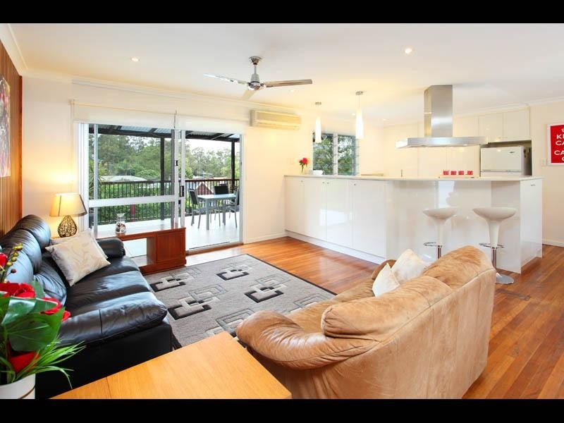 5 Job Street, Chapel Hill QLD 4069